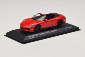 Porsche 911 991.1 Carrera 4 GTS Cabriolet Rosso Minichamps 1:43 410067330 Pressofusione — immagine 2 di 5