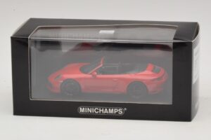 Porsche 911 991.1 Carrera 4 GTS Cabriolet Rosso Minichamps 1:43 410067330 Pressofusione — immagine 5 di 5