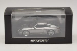 Porsche 911 991.1 R Argento Minichamps 1:43 410066224 Pressofusione — immagine 5 di 5