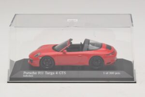 Porsche 911 991.1 Targa 4 GTS Rosso Minichamps 1:43 410067340 Pressofusione — immagine 4 di 5