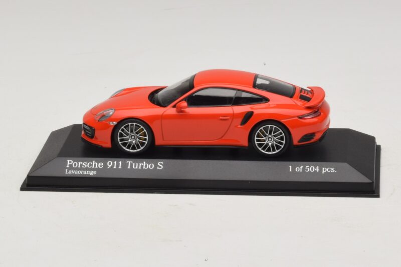 Porsche 911 991.1 Turbo S Arancione Minichamps 1:43 410067171 Pressofusione