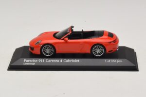 Porsche 911 991.2 Carrera 4 Cabriolet Arancione Minichamps 1:43 Porsche 911 991.2 Carrera 4 Cabriolet Arancione Minichamps 1:43 410067231 Pressofusione