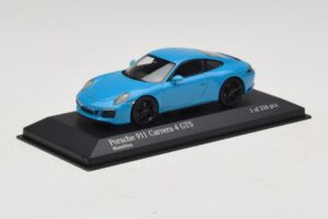 Porsche 911 991.2 Carrera 4 GTS Miami Blue Minichamps 1:43 410067322 Pressofusione — immagine 2 di 5
