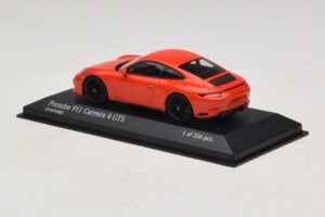 Porsche 911 991.2 Carrera 4 GTS Arancione Minichamps 1:43 410067321 Pressofusione — immagine 3 di 5
