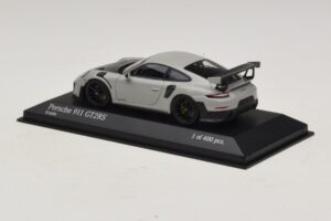 Porsche 911 991.2 GT2 RS Chalk Minichamps 1:43 410067237 Pressofusione — immagine 3 di 5