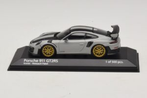 Porsche 911 991.2 GT2 RS Weissach Package Chalk Minichamps 1:43 410067220 Pressofusione