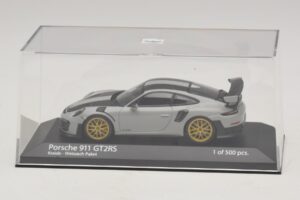 Porsche 911 991.2 GT2 RS Weissach Package Chalk Minichamps 1:43 410067220 Pressofusione — immagine 4 di 5