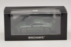 Porsche 911 991.2 GT3 Verde Minichamps 1:43 410066028 Pressofusione — immagine 5 di 5