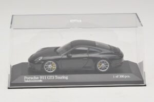 Porsche 911 991.2 GT3 Touring Nero Metallizzato Minichamps 1:43 410067424 Pressofusione — immagine 4 di 5