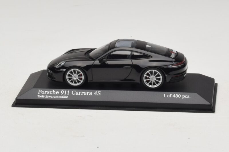 Porsche 911 992 Carrera 4S Nero Metallizzato Minichamps 1:43 410069320 Pressofusione