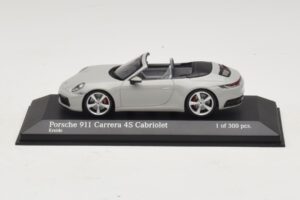 Porsche 911 992 Carrera 4S Cabriolet Grigio Minichamps 1:43 Porsche 911 992 Carrera 4S Cabriolet Grigio Minichamps 1:43 410069331 Pressofusione