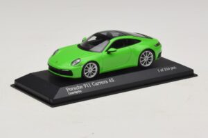 Porsche 911 992 Carrera 4S Verde Minichamps 1:43 410069322 Pressofusione — immagine 2 di 5