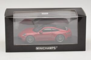 Porsche 911 992 Carrera 4S Rosso Minichamps 1:43 410069321 Pressofusione — immagine 5 di 5