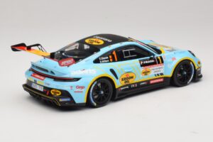Porsche 911 992 Rally GT #1 C. Cherain / D. Withers Rallye de Wallonie 2025 IXO 1:18 18RMC254 Pressofusione — immagine 2 di 6