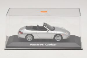 Porsche 911 996 Cabriolet Argento Maxichamps 1:43 940061031 Pressofusione — immagine 4 di 5