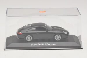 Porsche 911 996 Carrera Nero Maxichamps 1:43 940061020 Pressofusione — immagine 4 di 5