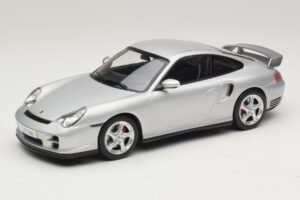 Porsche 911 996 GT2 Argento KK-Scale 1:18 Porsche 911 996 GT2 Argento KK-Scale 1:18 KKDC181451 Pressofusione