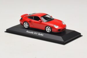 Porsche 911 996 Turbo Rosso Maxichamps 1:43 940069300 Pressofusione — immagine 3 di 5