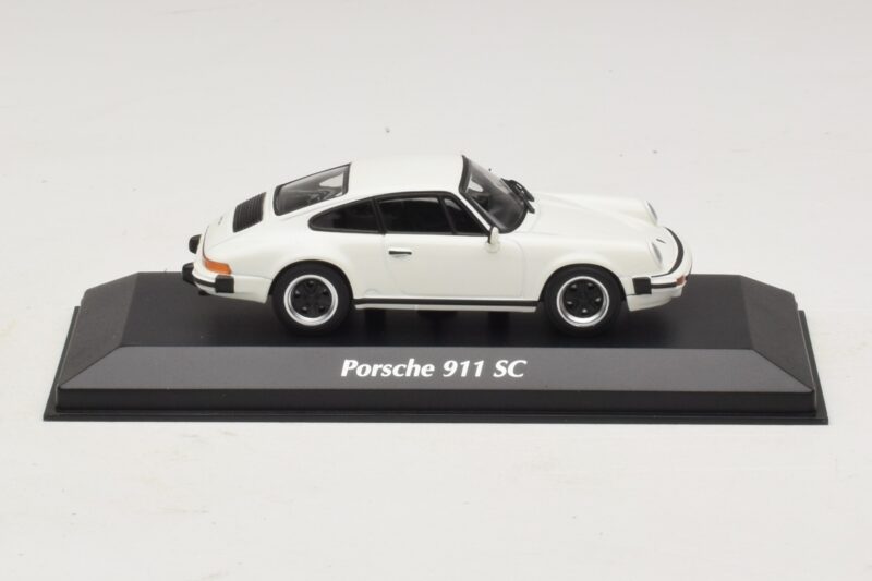 Porsche 911 SC Bianco Maxichamps 1:43 940062020 Pressofusione