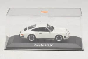 Porsche 911 SC Bianco Maxichamps 1:43 940062020 Pressofusione — immagine 4 di 5