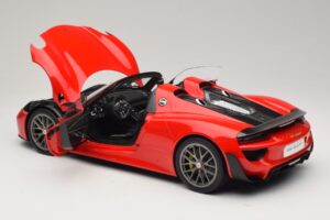 Porsche 918 Spyder Weissach Package Guards Red AUTOart 1:12 12122 Pressofusione — immagine 5 di 8