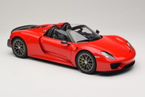 Porsche 918 Spyder Weissach Package Guards Red AUTOart 1:12 12122 Pressofusione — immagine 6 di 8
