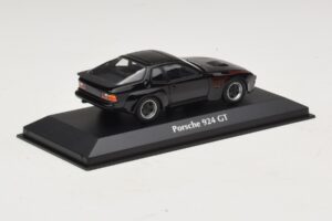 Porsche 924 GT Nero Maxichamps 1:43 940066124 Pressofusione — immagine 2 di 5