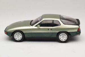 Porsche 924 Turbo Verde Chiaro & Verde Scuro MCG 1:18 MCG18660 Pressofusione — immagine 3 di 6