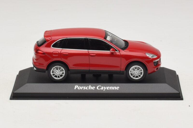 Porsche Cayenne 958 Rosso Maxichamps 1:43 940063200 Pressofusione