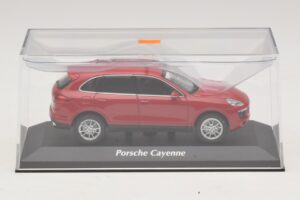 Porsche Cayenne 958 Rosso Maxichamps 1:43 940063200 Pressofusione — immagine 4 di 5