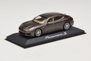 Porsche Panamera 970 S Marrone Metallizzato Minichamps 1:43 WAP0203400E Pressofusione — immagine 2 di 5