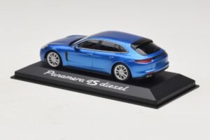 Porsche Panamera 971 4S Diesel Blu Metallizzato Minichamps 1:43 WAP0207600H Pressofusione — immagine 3 di 5