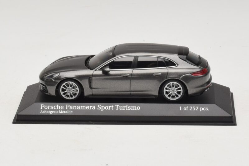 Porsche Panamera 971 Sport Turismo 4S Grigio Minichamps 1:43 410066111 Pressofusione