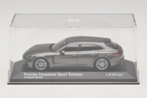 Porsche Panamera 971 Sport Turismo 4S Grigio Minichamps 1:43 410066111 Pressofusione — immagine 4 di 5