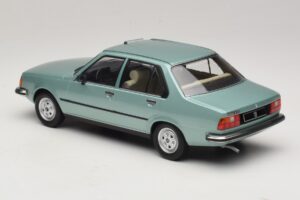 Renault 18 Verde Chiaro MCG 1:18 MCG18596 Pressofusione — immagine 5 di 6