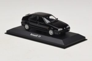 Renault 19 Nero Maxichamps 1:43 940113701 Pressofusione — immagine 3 di 5