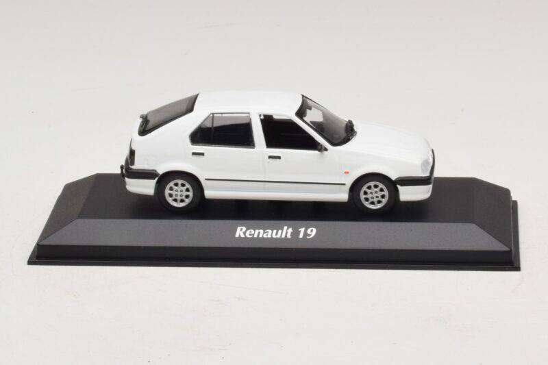 Renault 19 Bianco Maxichamps 1:43 940113700 Pressofusione