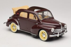 Renault 4CV Marrone Solido 1:18 8048 Pressofusione — immagine 4 di 6