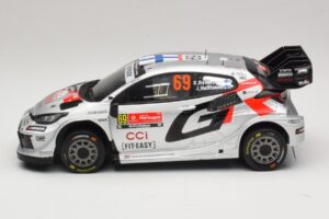 Toyota GR Yaris Rally1 #69 K. Rovanpera / J. Halttunen Rally Portugal 2025 IXO 1:18 18RMC250B Pressofusione — immagine 3 di 6