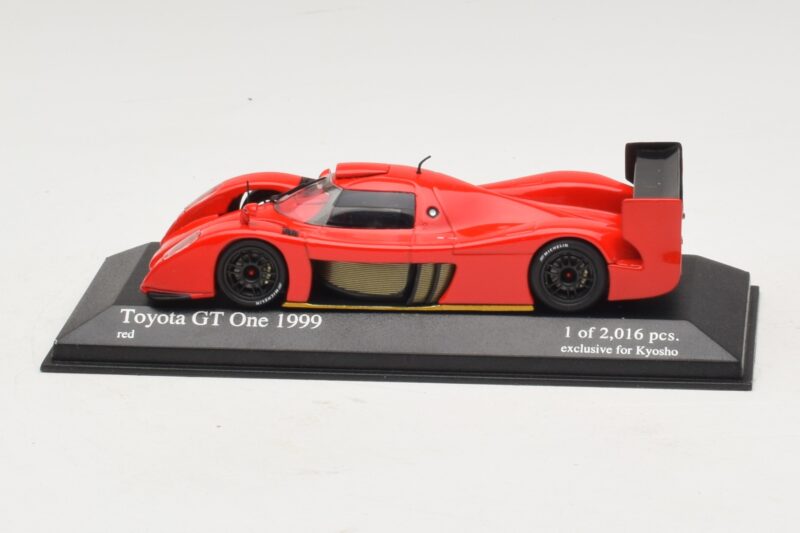 Toyota GT-One TS020 Street Rosso Minichamps 1:43 433991603 Pressofusione