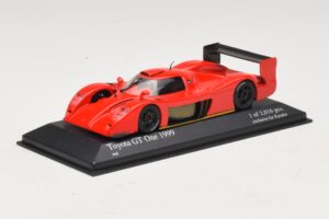Toyota GT-One TS020 Street Rosso Minichamps 1:43 433991603 Pressofusione — immagine 2 di 5