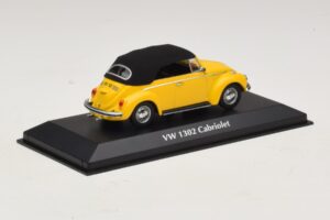 Volkswagen 1302 Cabriolet Giallo Maxichamps 1:43 940055030 Pressofusione — immagine 2 di 5