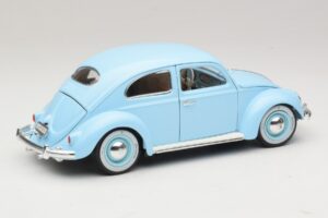 Volkswagen Maggiolino Blu Bburago 1:18 3381 Pressofusione — immagine 3 di 8