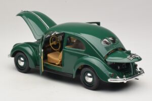 Volkswagen Maggiolino Verde Maisto 1:18 32820 Pressofusione — immagine 5 di 8