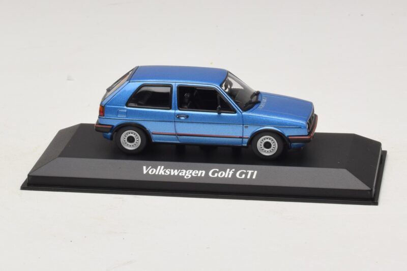 Volkswagen Golf GTI Mk2 Blu Metallizzato Maxichamps 1:43 940054120 Pressofusione