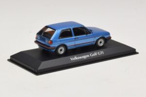 Volkswagen Golf GTI Mk2 Blu Metallizzato Maxichamps 1:43 940054120 Pressofusione — immagine 2 di 5