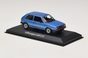 Volkswagen Golf GTI Mk2 Blu Metallizzato Maxichamps 1:43 940054120 Pressofusione — immagine 3 di 5