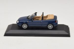 Volkswagen Golf Mk4 Cabriolet Blu Edizione Concessionario Minichamps 1:43 Volkswagen Golf Mk4 Cabriolet Blu Edizione Concessionario Minichamps 1:43 GOLF005 Pressofusione
