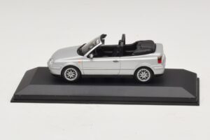 Volkswagen Golf Mk4 Cabriolet Argento Edizione Concessionario Minichamps 1:43 Volkswagen Golf Mk4 Cabriolet Argento Edizione Concessionario Minichamps 1:43 GOLF004 Pressofusione