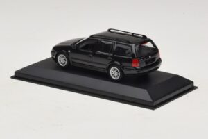 Volkswagen Golf Mk4 Variant Sport Highline BBS Edition Nero Scatola Sostitutiva Minichamps 1:43 GOLF008-R1 Pressofusione — immagine 3 di 5